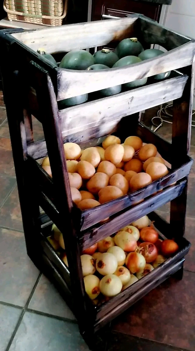 Wooden Vegetable Rack